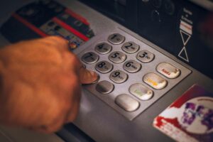 [URGENTE] Exploração Suspeita na Exchange Descentralizada GMX: Mais de $42 Milhões Roubados dos Cofres, Segundo DeBank