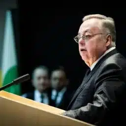 Previsão do Bitcoin: Fundo à Moda Warren Buffett Lucrando Silenciosamente US$ 5 Bilhões – A Invasão de Wall Street Está Próxima?