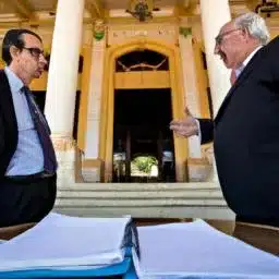 Fed Reduz Juros para 4,25% – Bitcoin Vai Disparar ou Despencar Antes do Fim de Semana?