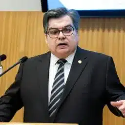 Perspectivas Econômicas: Aumento nas Chances de Corte do Fed e Bitcoin Rumo a $150K?