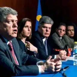 Incertezas Fiscais Impulsionam Busca por Bitcoin e Ouro em Meio à Instabilidade das Moedas Principais
